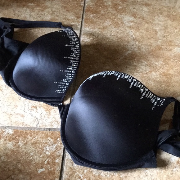 Victoria's Secret Other - Victoria’s Secret Very Sexy Push-up